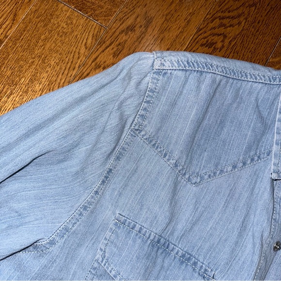 Custom hand painted shirt - Picture 5 of 8